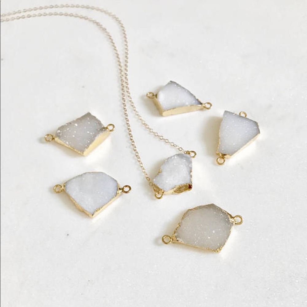 DRUZY Quartz Freeform Necklace (J8)